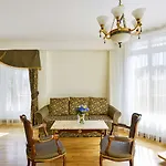 Boutique Romanza 4*