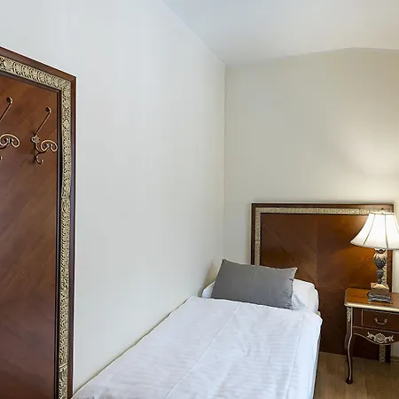 Romanza マリアーンスケー・ラーズニェ