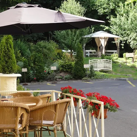 アパートホテル Romanza マリアーンスケー・ラーズニェ