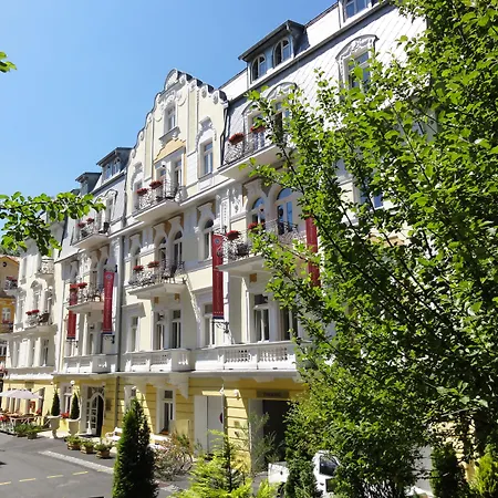 Boutique Romanza Aparthotel 4*