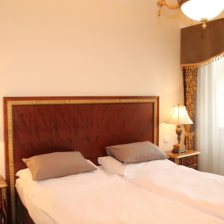 Aparthotel Boutique Romanza