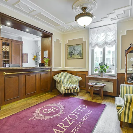 Boutique Romanza Aparthotel