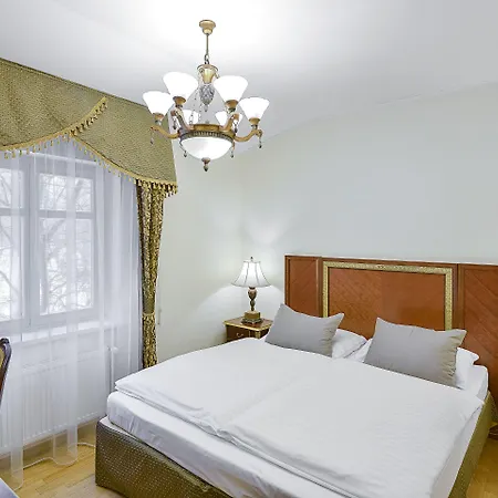 Boutique Romanza Aparthotel