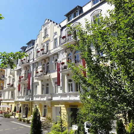 Romanza Aparthotel 4*