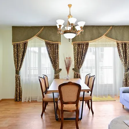 Romanza Aparthotel 4*