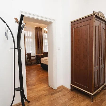 Aparthotel Boutique Romanza 4*