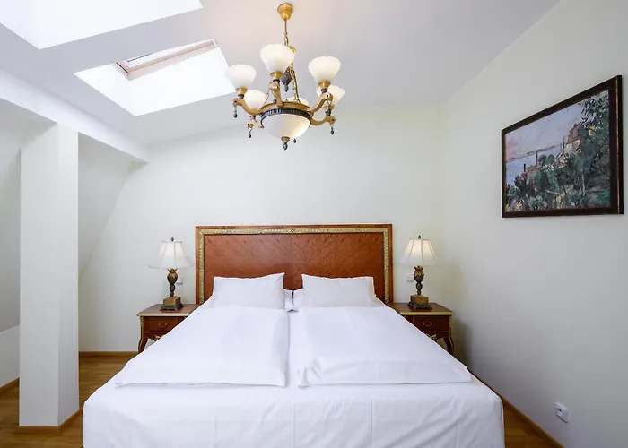 Lägenhetshotell Boutique Romanza 4*